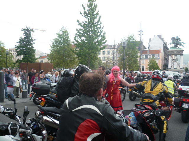 Manifestation du 18 juin à Clermont Ferrand ! P1020584-29ee6c9