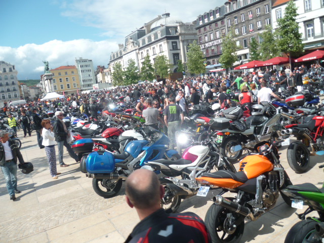 Manifestation du 18 juin à Clermont Ferrand ! P1020592-29ee747